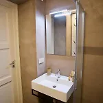 Oda ve Kahvaltı Calamarina